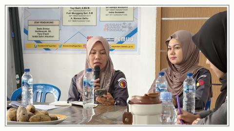 Nurweni dan Chlara Febriana Berikan Arahan dalam Rapat Kinerja Bawaslu Kota Pagar Alam