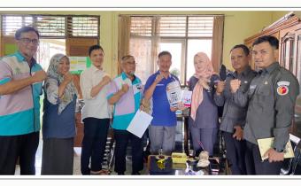 Membentuk Pemilih Cerdas: Bawaslu Pagar Alam Sosialisasi Pengawasan Pemilu dan Distribusi Buku Saku